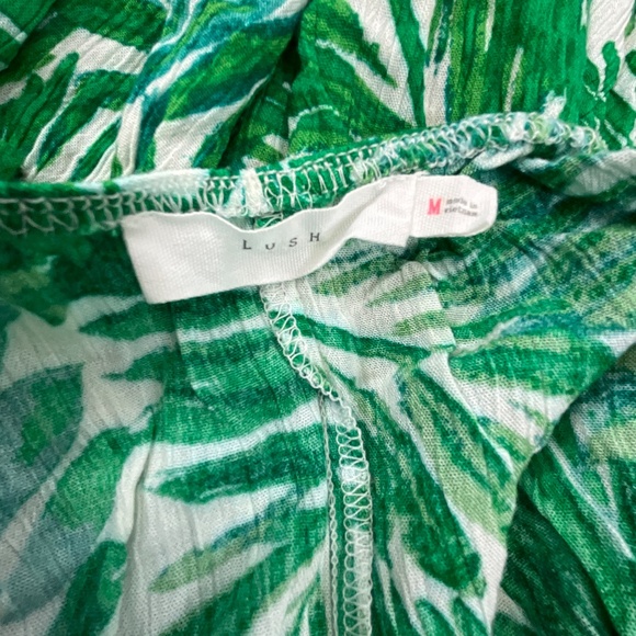 Lush Green Palm Leaf Jumpsuit Women’s M Tie Front Cutout Wide Leg Pockets - Picture 10 of 14